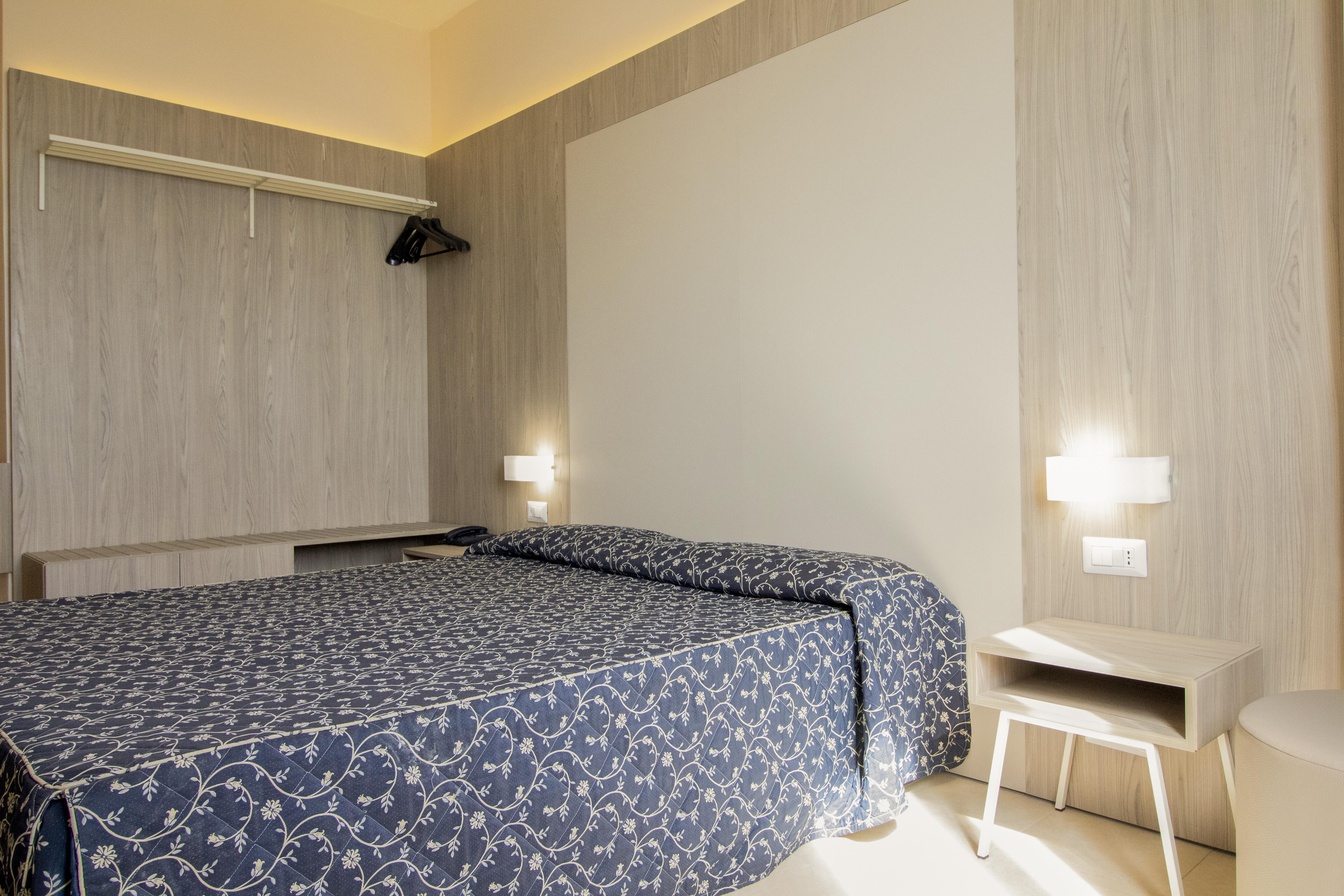 Hotel Mediterraneo チビタベッキア エクステリア 写真